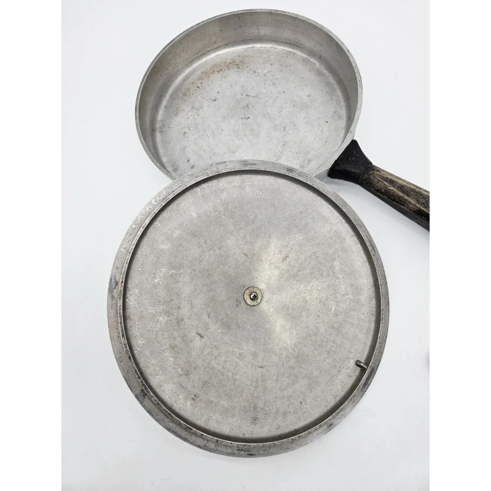 Vintage Cookware 10